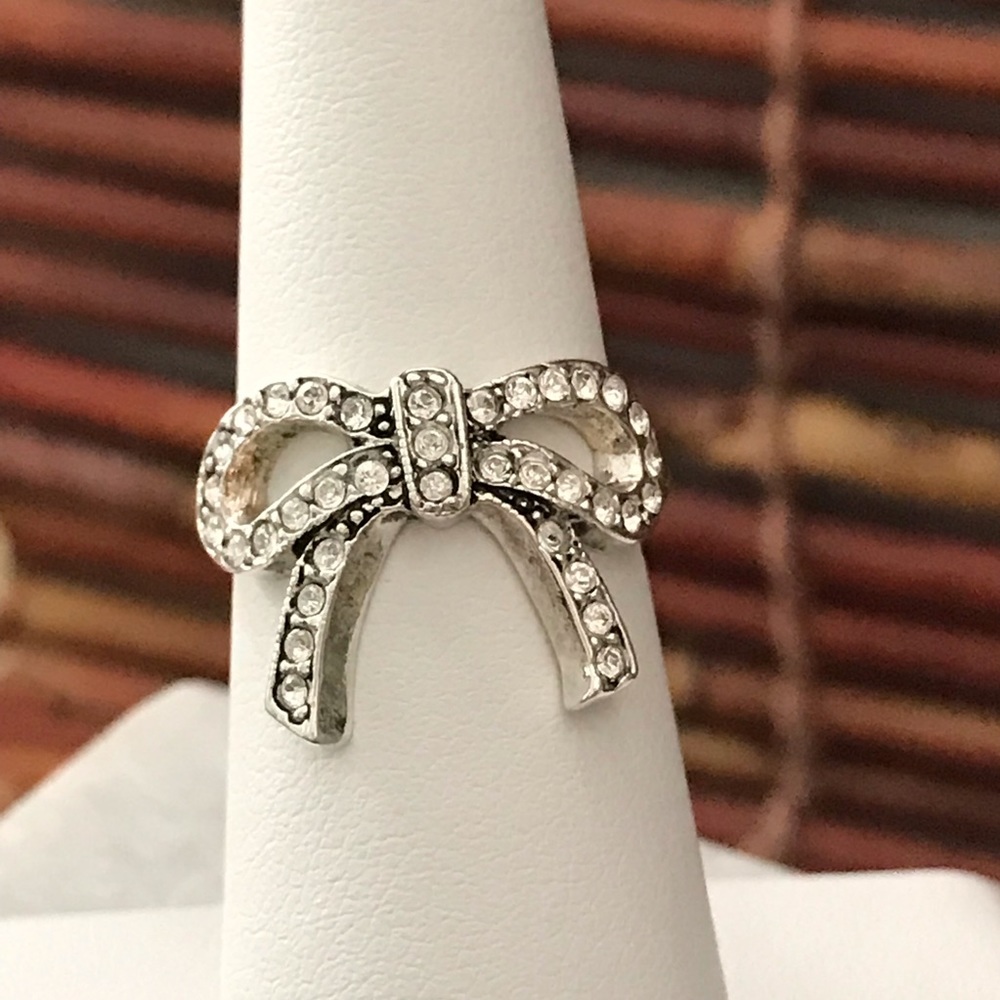 Premier Designs Pave Crystal Bow Ring Size 5.75